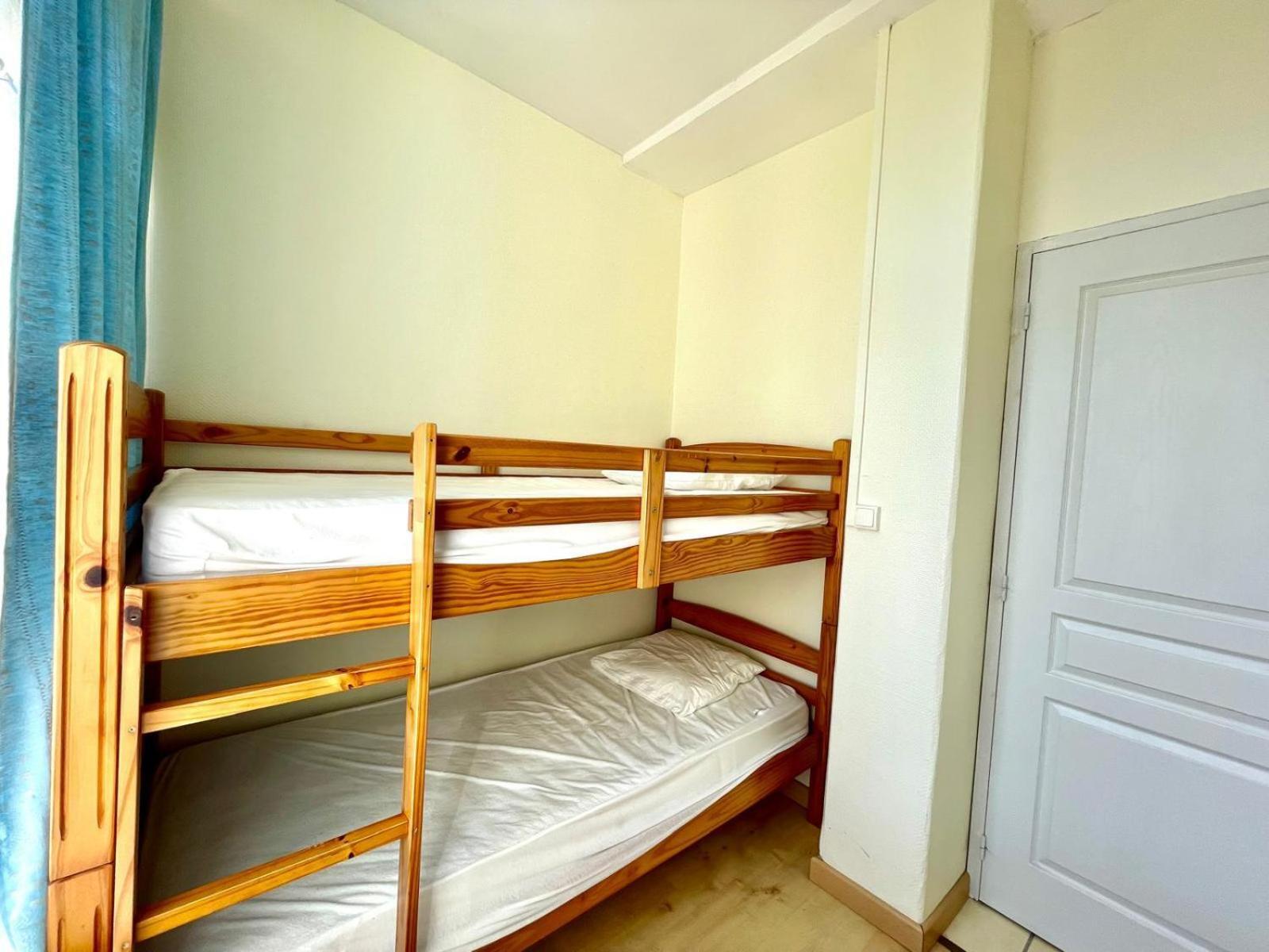 Residence Des Bains Карантек Экстерьер фото