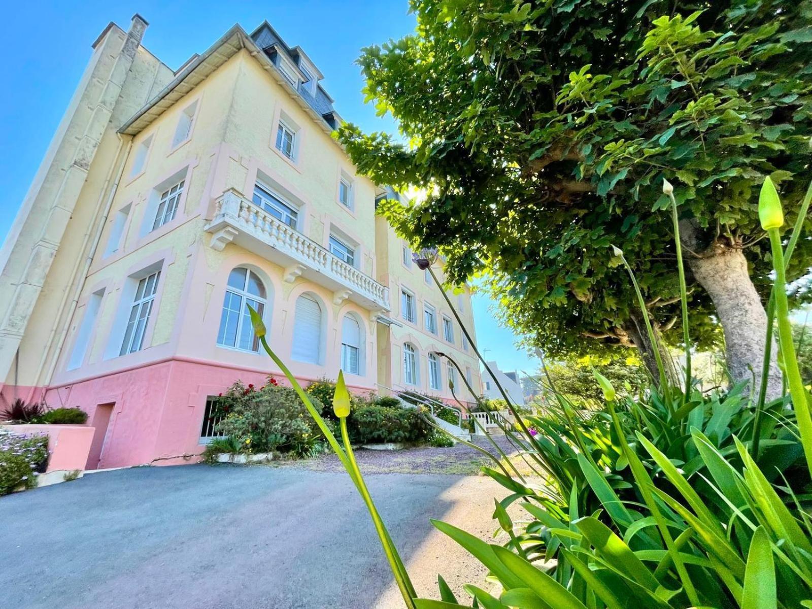 Residence Des Bains Карантек Экстерьер фото